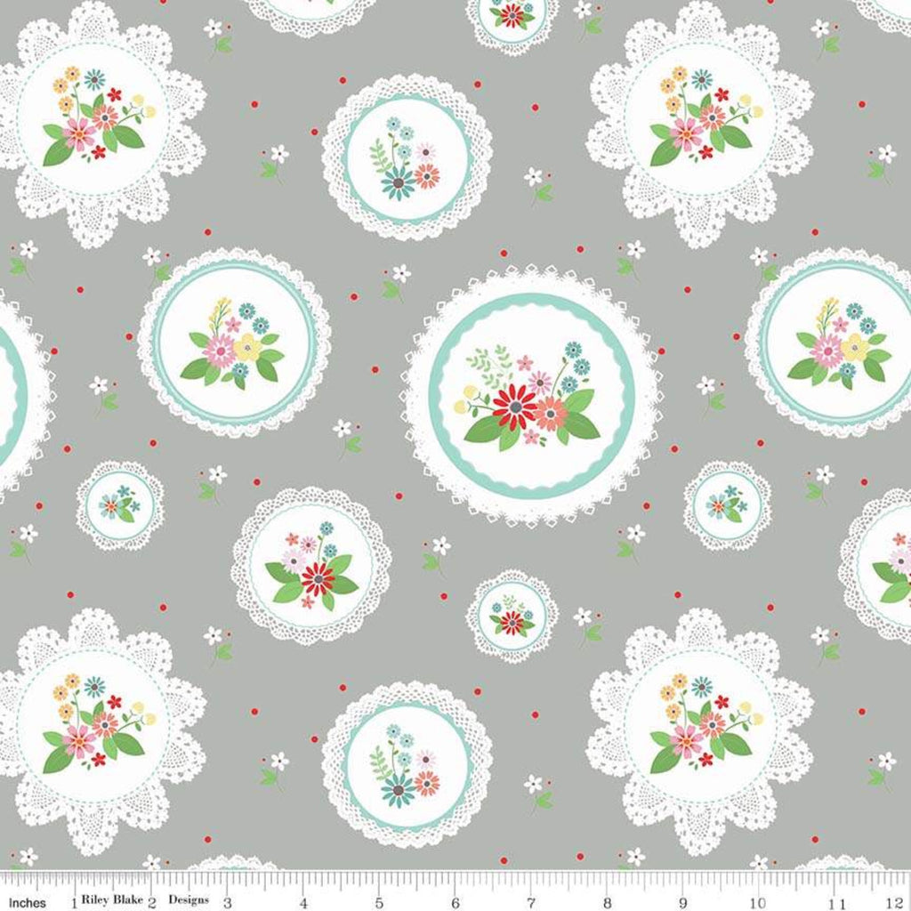 Vintage Keepsakes Main Gray - Riley Blake Cotton Fabric 33"x45" Remnant