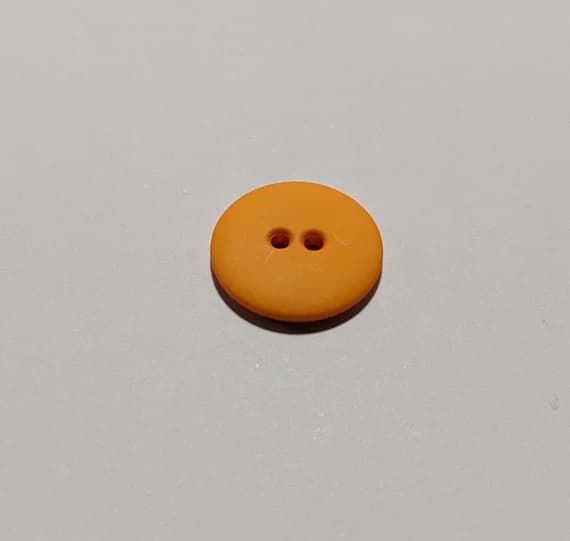 orange none - Orange Round 2 Hole Plastic Button - 20mm / 3/4 inch - Dill Buttons - Set of 4