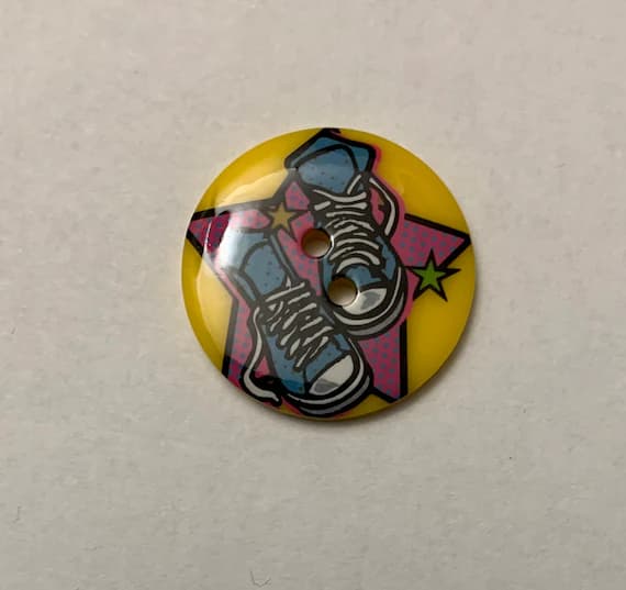 none - Comic Book Tennis Shoes & Star Plastic Button - 22mm / 7/8" - Made in France