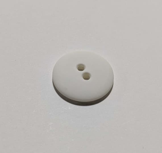 white none - Off White Round 2 Hole Plastic Button - 20mm / 3/4 inch - Dill Buttons - Set of 4