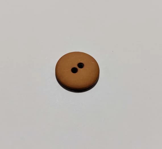 brown none - Toffee Brown Round 2 Hole Plastic Button - 20mm / 3/4 inch - Dill Buttons - Set of 4