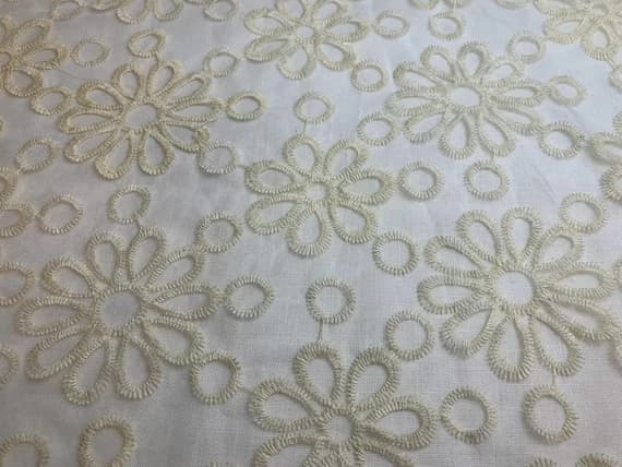 lace - Loopy Daisy Floral Organza Fabric