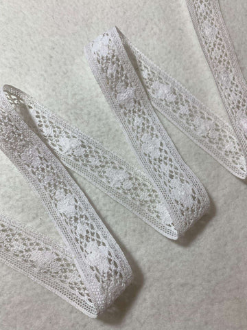 Vintage Cotton Floral Insertion Lace Trim White 1" wide x 2 Yards