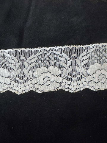 Vintage Wide White Floral Border Lace Trim 2.5" wide x 2 Yards