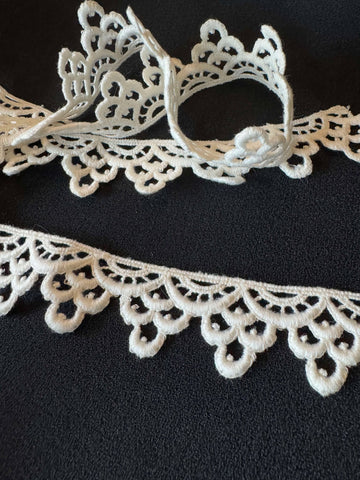 Vintage Cotton Guipure Venise Lace Border  Trim White 1.25" wide x 1.5 Yards