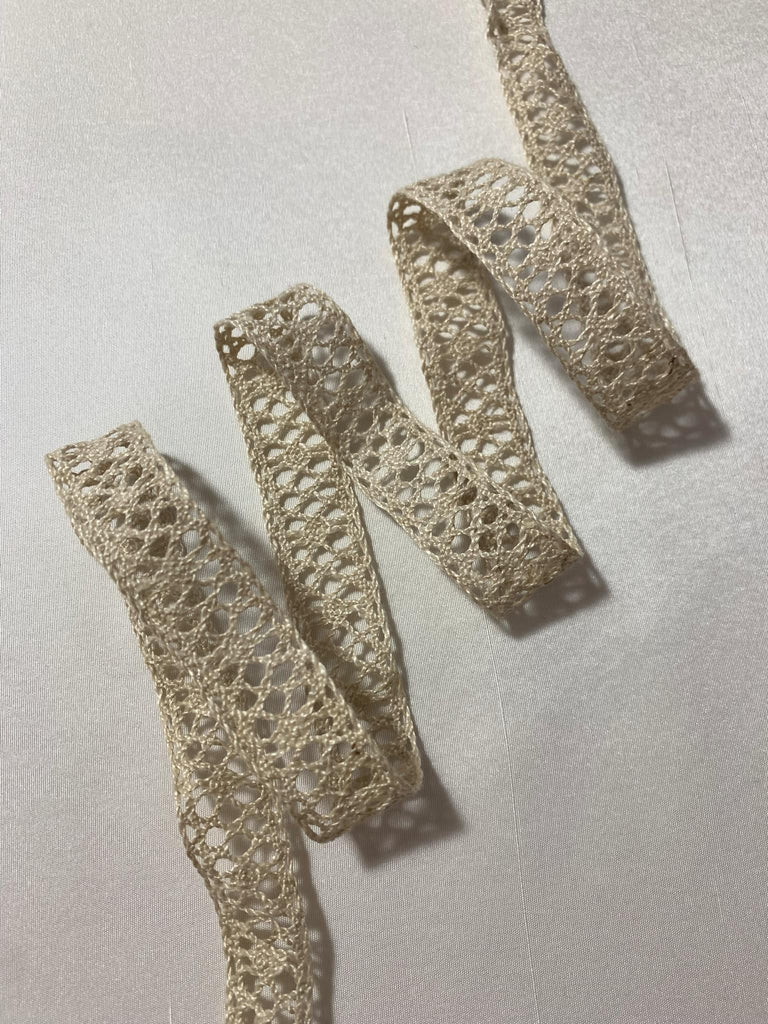 Antique Ecru Bobbin Lace Insertion Trim 9/16" wide x 2.5 Yards Cotton