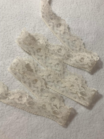 Vintage Floral Border Lace Trim Ecru 1" wide x 3 Yards