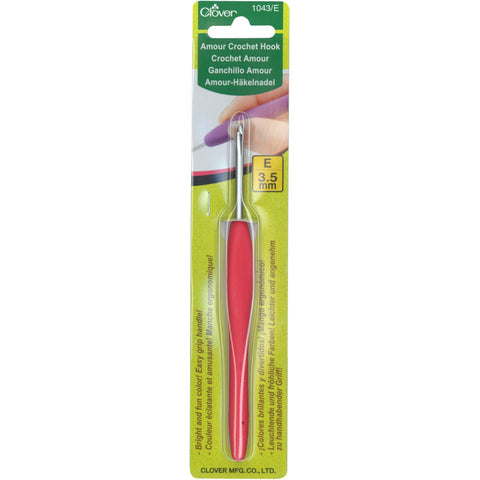 Clover 1043/E Magenta Amour Crochet Hook, Size E, 3.5mm