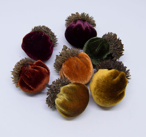Silk Velvet Acorns - Autumn Colors (7 Acorns)