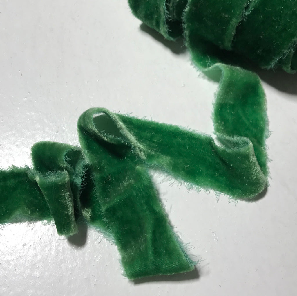 4 X10YD Emerald Velvet Ribbon With Silver Crochet Trim