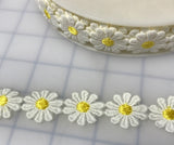 Embroidered Lace White Daisies Applique Trim 1" wide Made in France